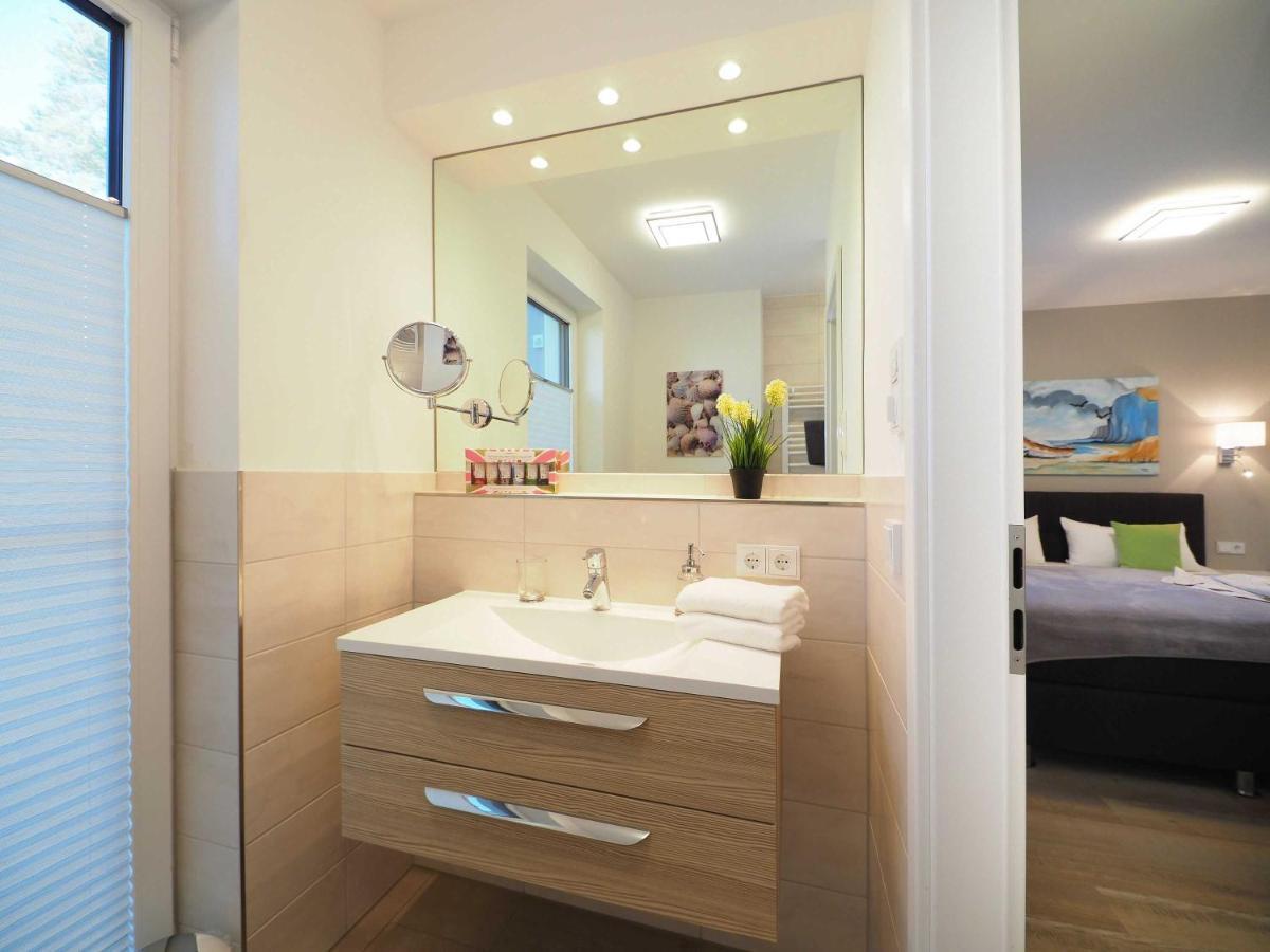 Terrassenwohnung "Treibholz" - Oase Am Haff Garz  Buitenkant foto