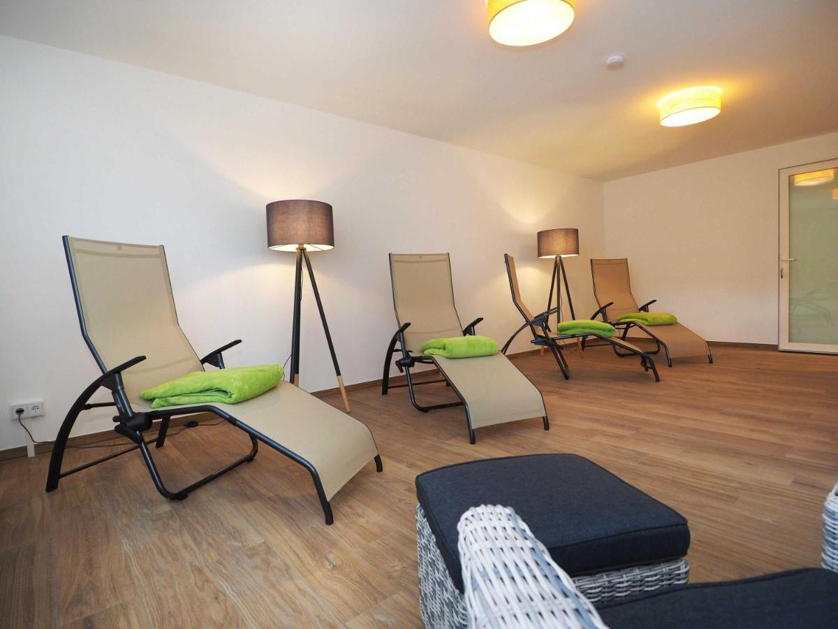 Terrassenwohnung "Treibholz" - Oase Am Haff Garz  Buitenkant foto